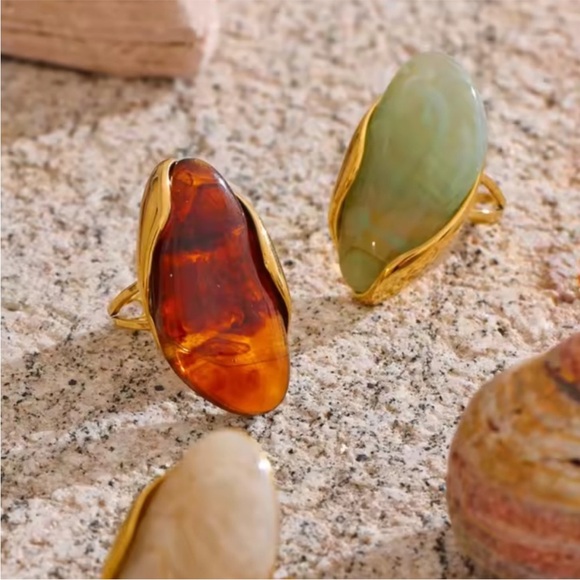 Seafoam Green Stone Gold Ring - Picture 2 of 5